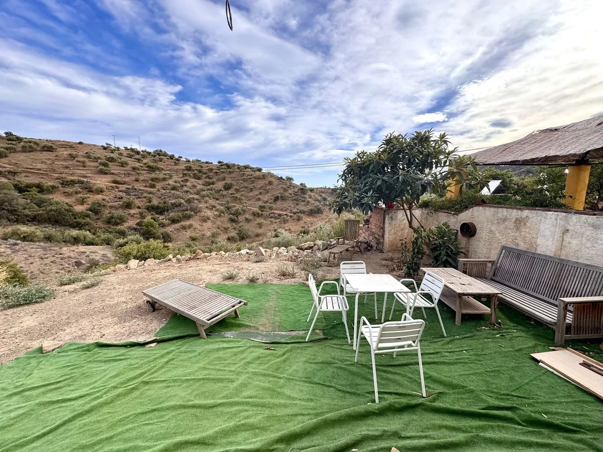 c9b00206-0e96-4d00-990f-c7999455694f