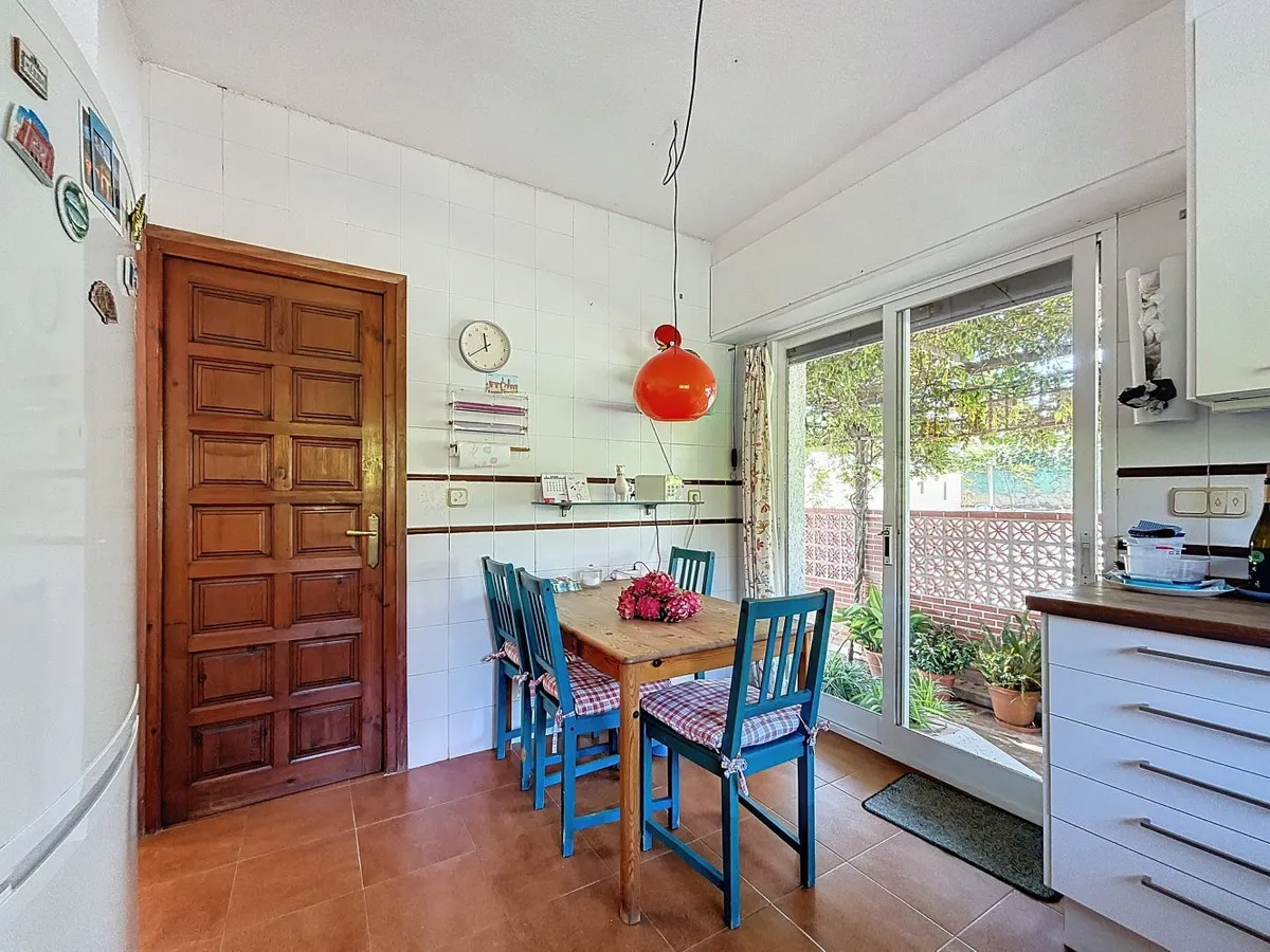 2bdf5efd-5e75-4211-a817-37bdfcee33f8