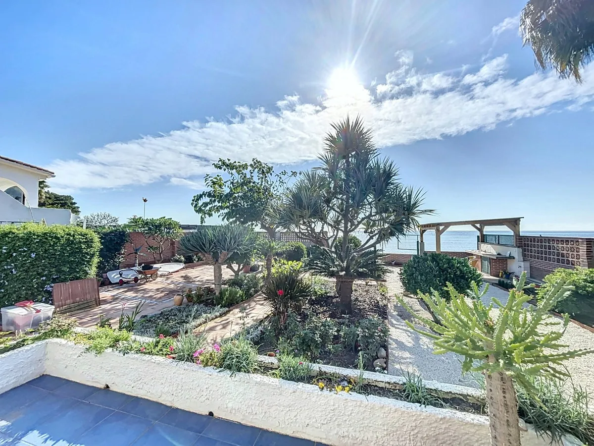 795a4f57-f469-42ab-9b4b-a2a0a86361c2