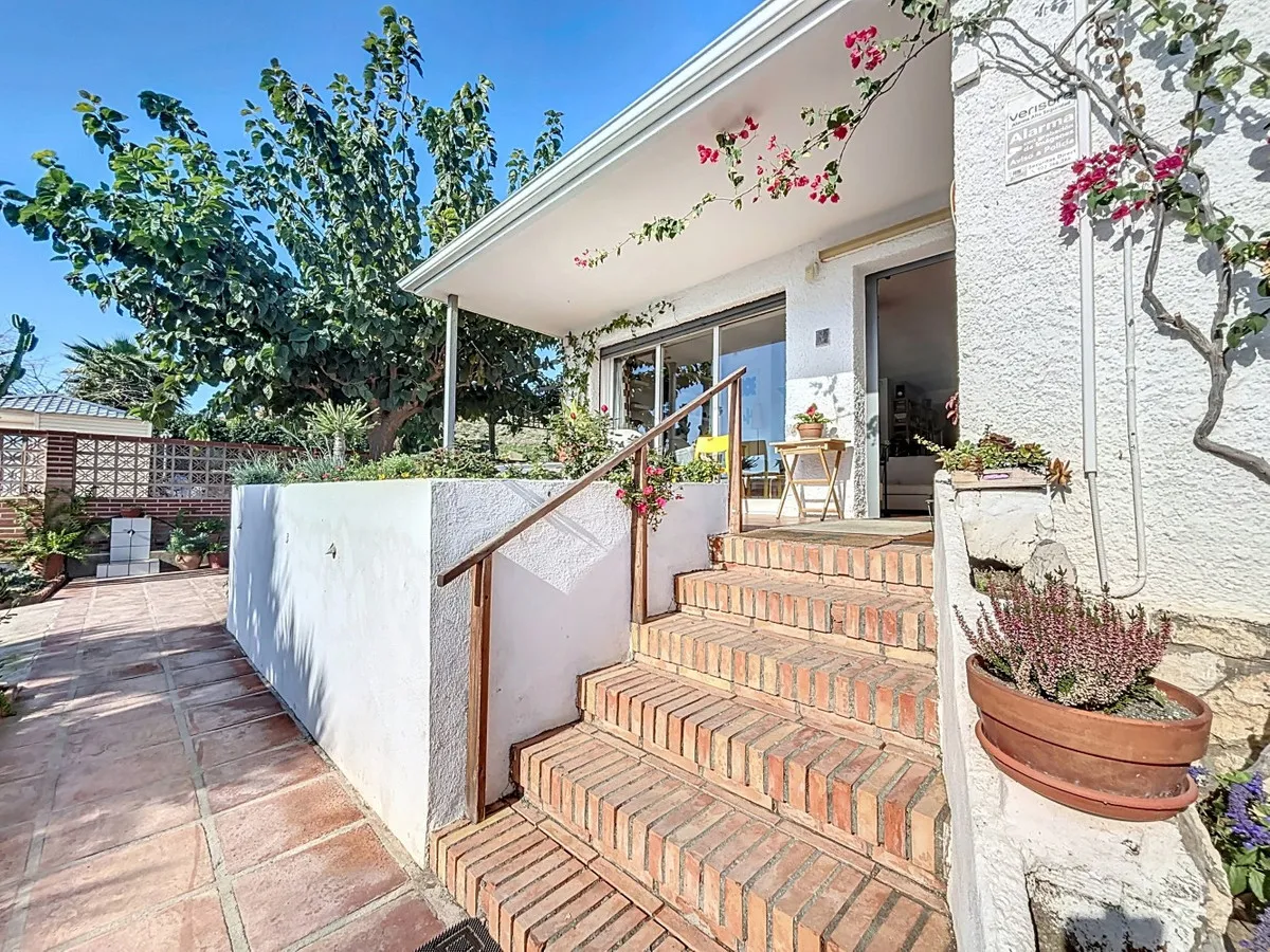 7da2fd96-0eb4-4fd4-8a07-b434ff8463df