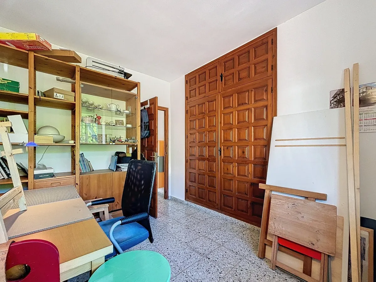 945cedc6-2e54-46d3-8b1e-e7c7934b869d