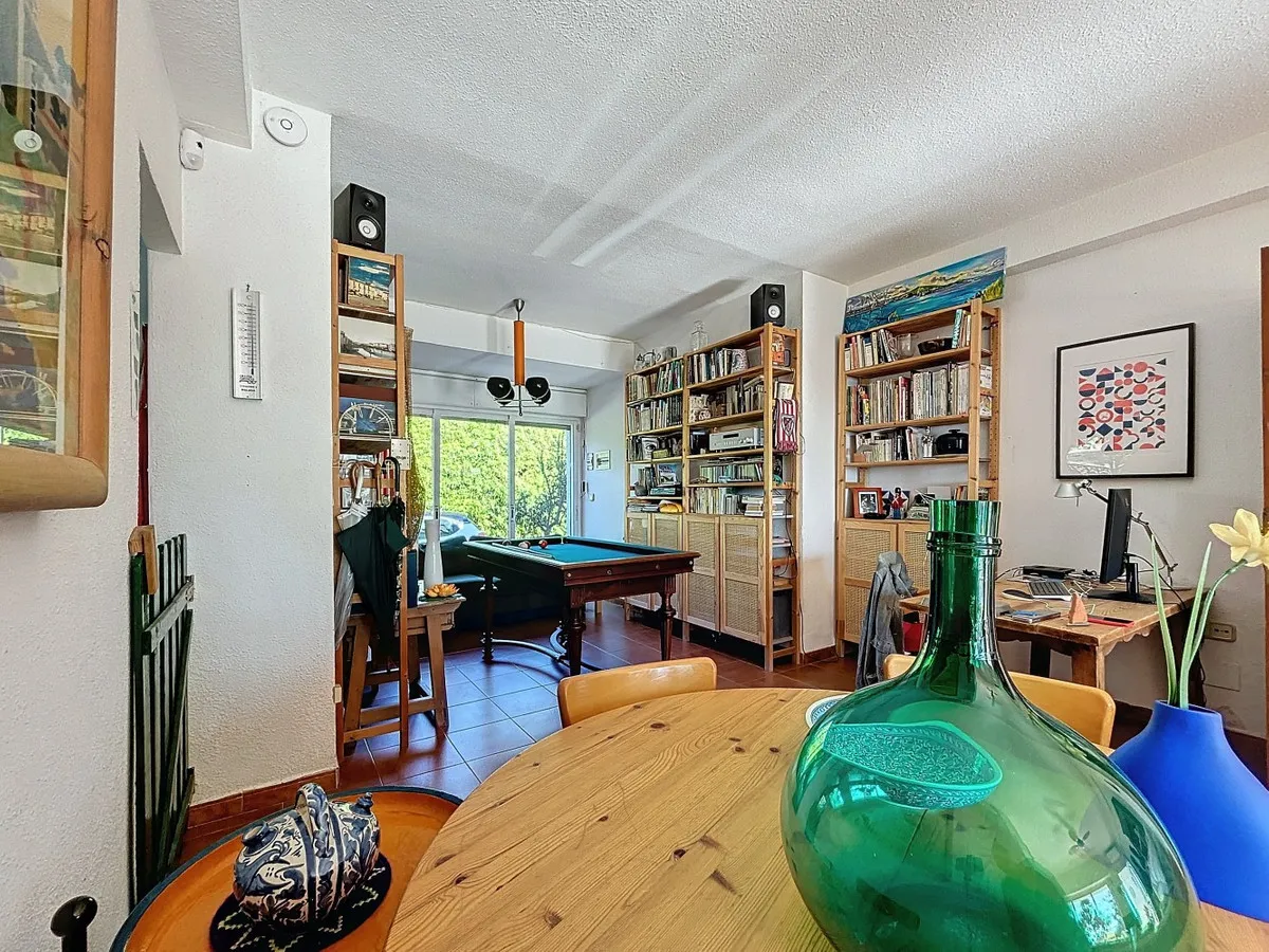 d015cdc7-173c-4c8e-a6dc-b319eb020593