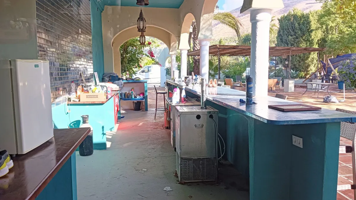 2afd63ab-c7fa-4a88-b662-c26528c8f90a