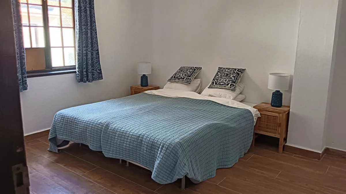 5dc8ef84-8d94-4b07-a8ed-bc3a7fa6a49e