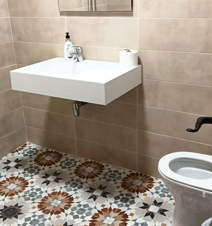 69576005-af62-487c-b3bd-16ea42aea6c1