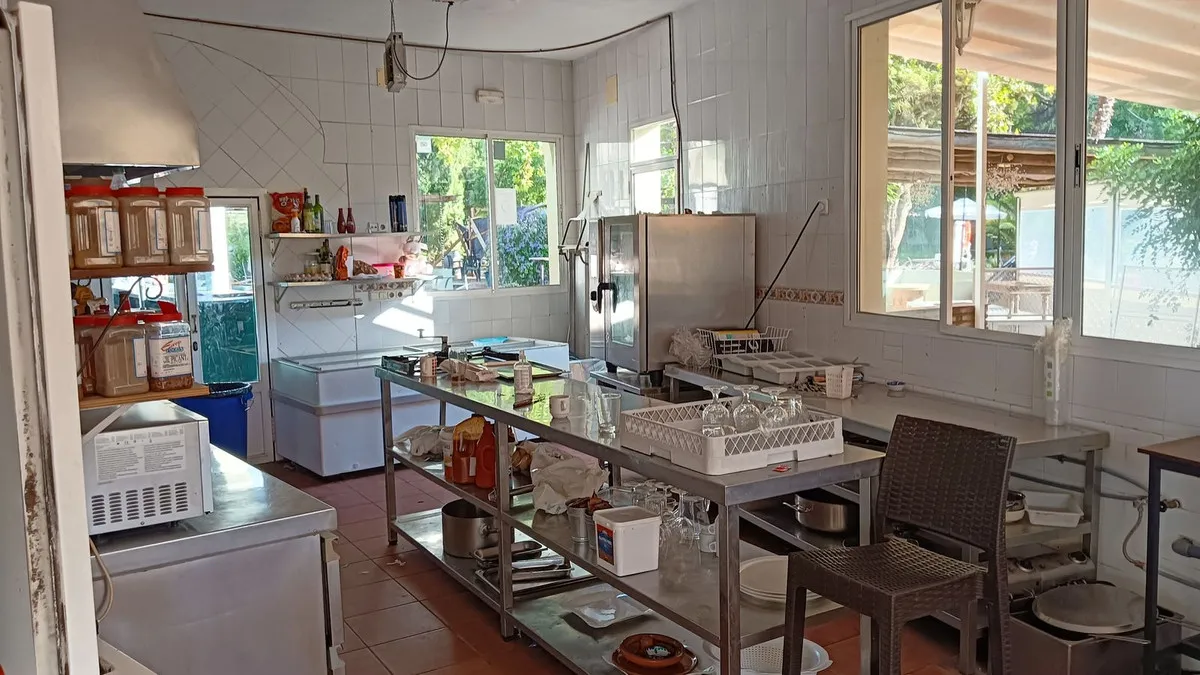 b6772337-3b7c-45a8-badb-eb7ed976f9f2