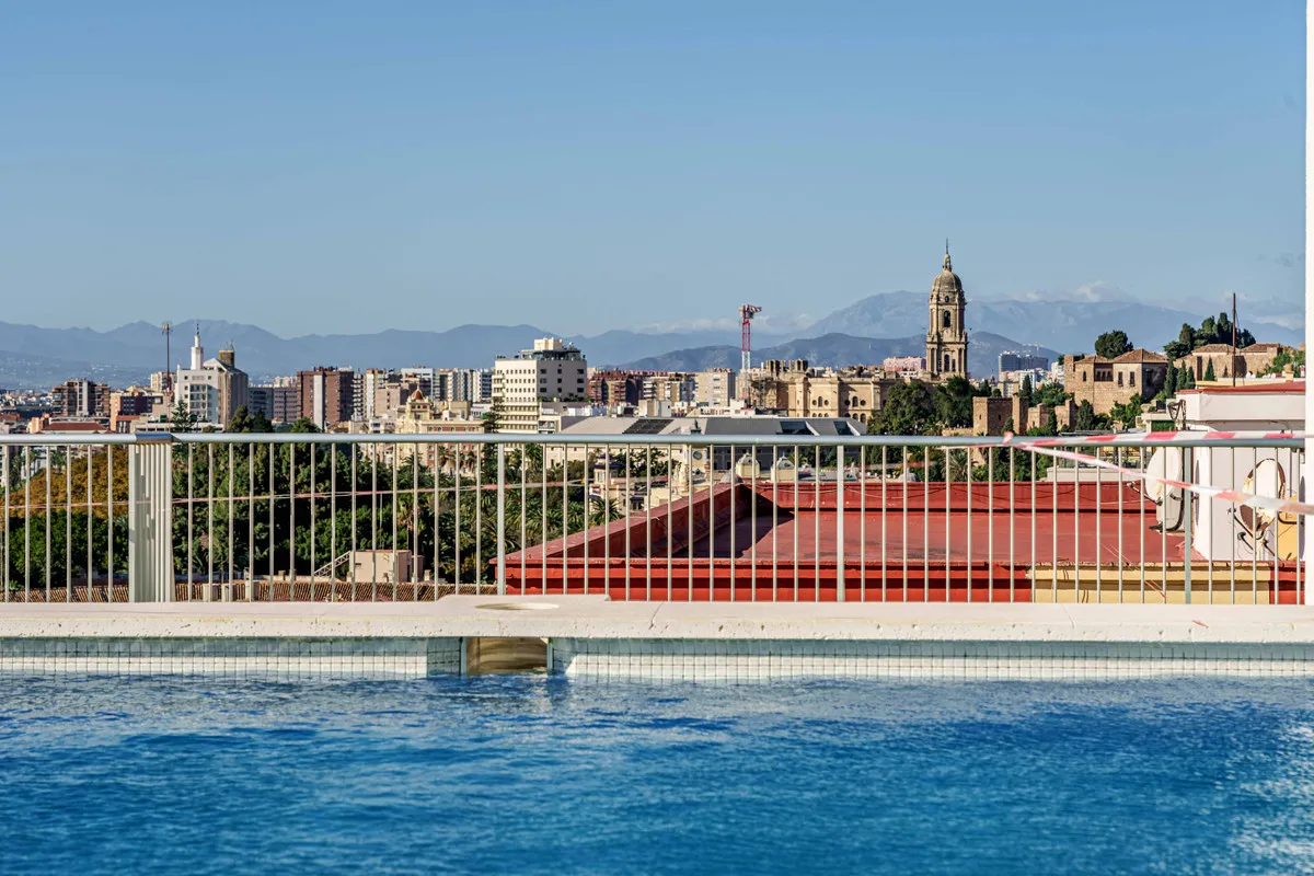 f2491c89-d733-4e92-b5b8-17b08117a7de