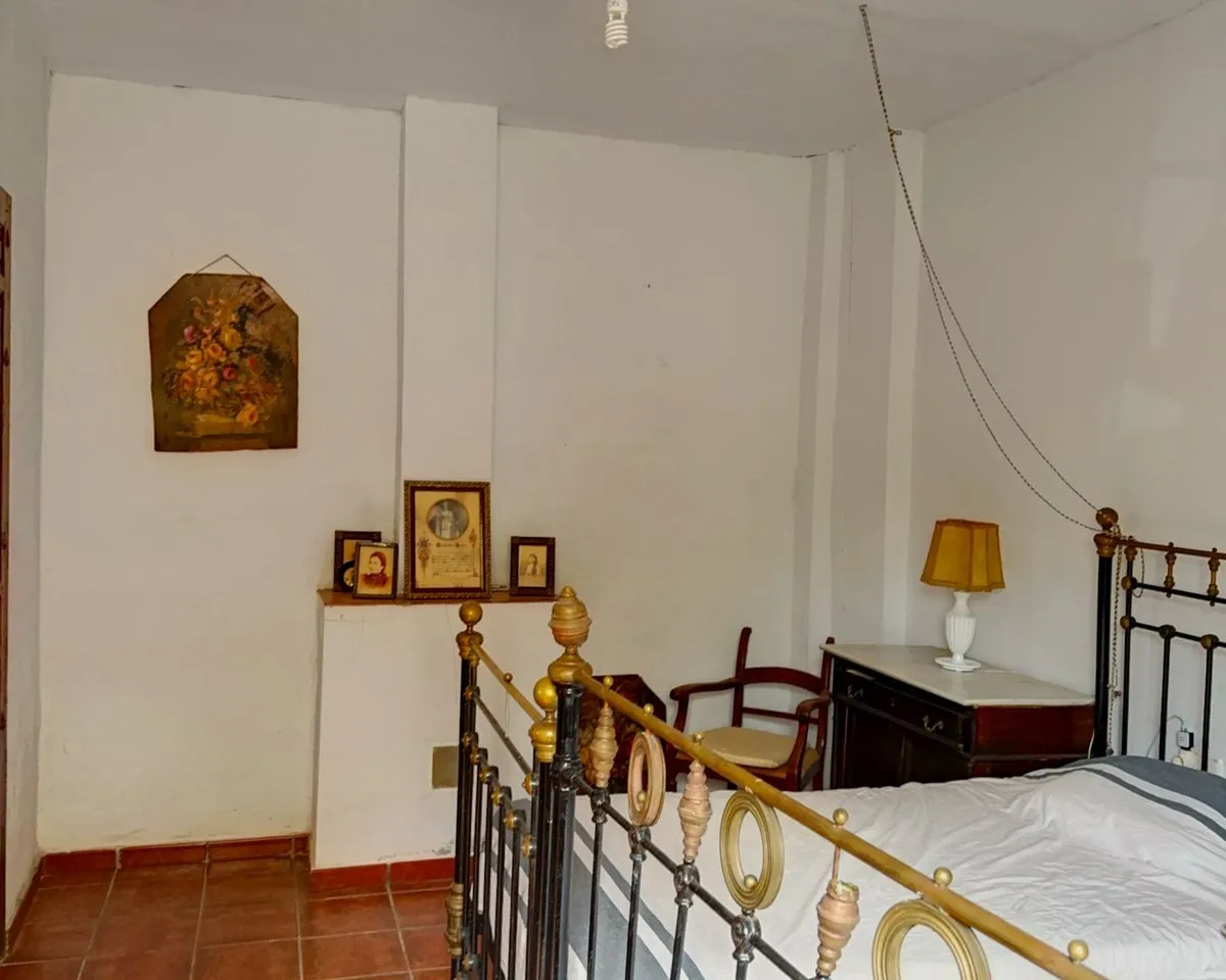 2c0508b7-87db-44d2-8069-a349364916ac