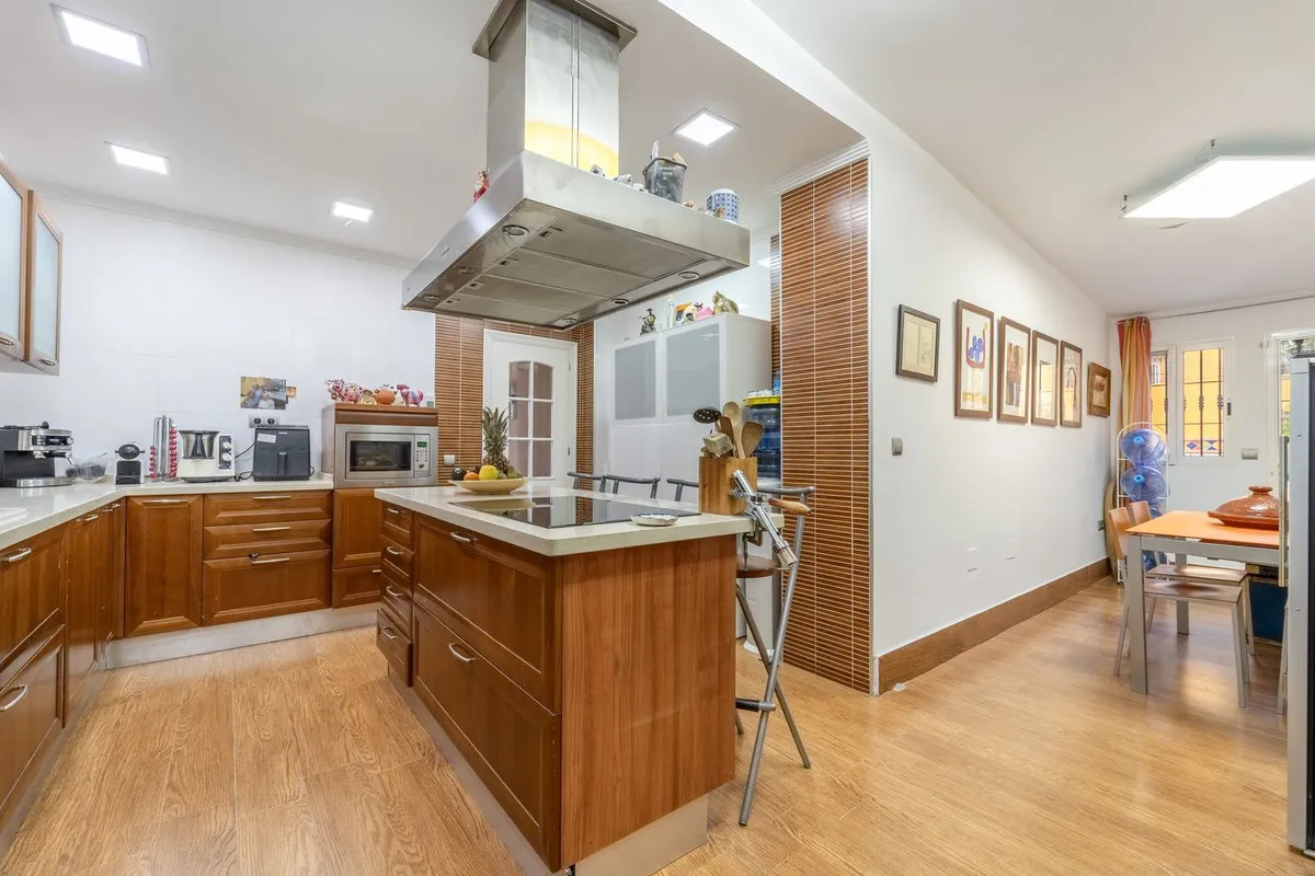 6e1f3ef2-aecd-426b-a849-3b85c62794e0