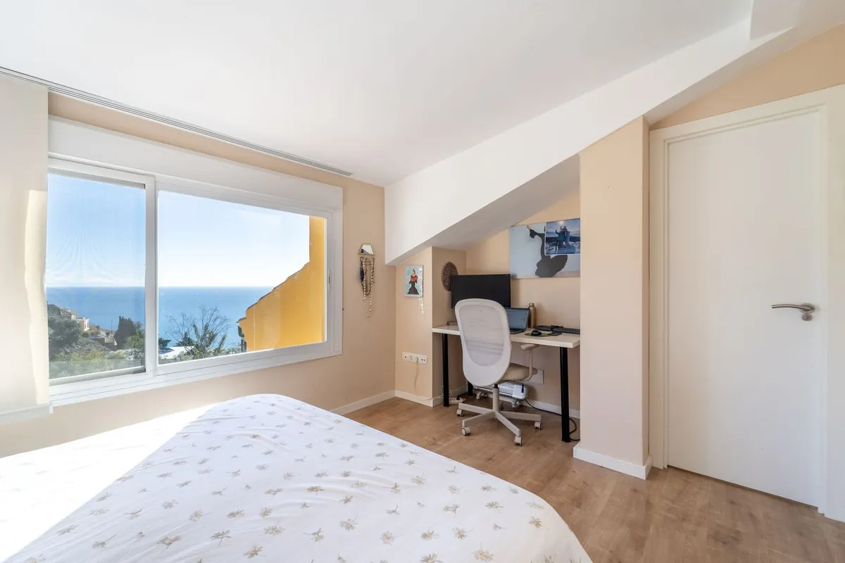 ede277bc-8b26-4162-aea4-3efd9c7aebc8