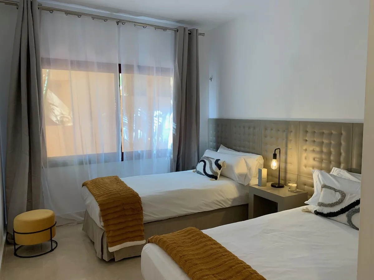 242278c2-b2e1-43d1-8cf5-0cdfa91c5c8e