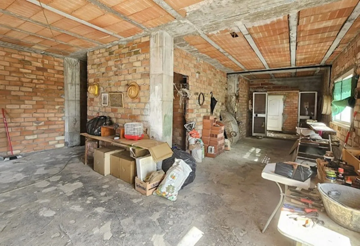 7b8c5e3f-08b1-44a6-b94c-fbb0a7278b61