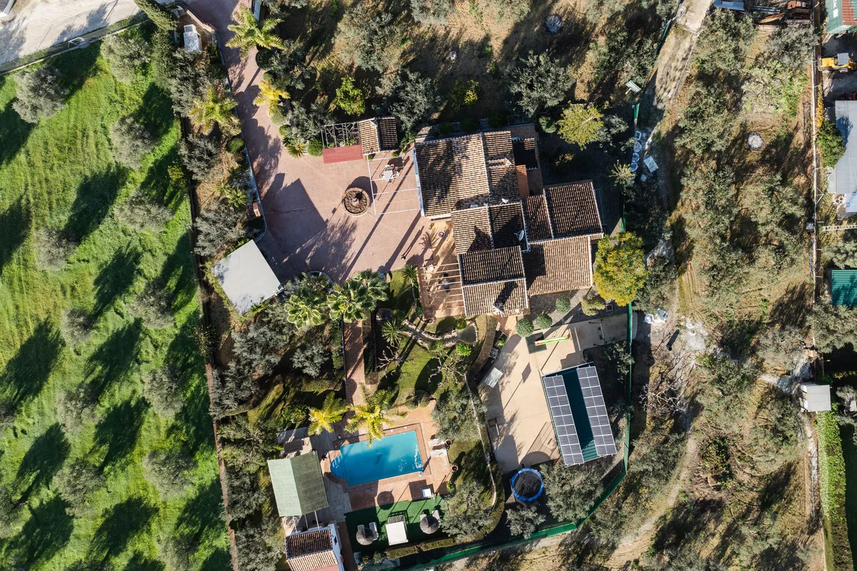 4349722c-d741-4e5c-9874-884b0b8c63c2