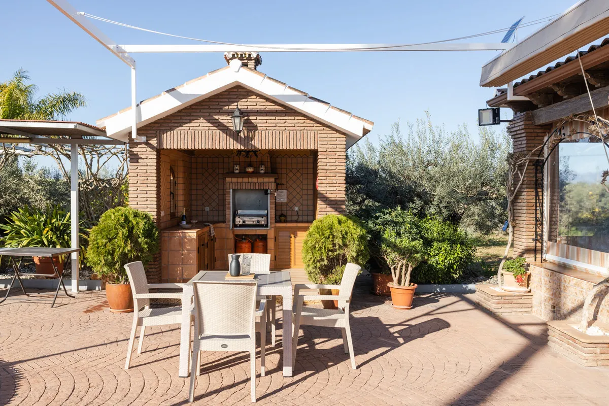 695caede-0eef-471a-8d0b-ef2eef7ff4a3