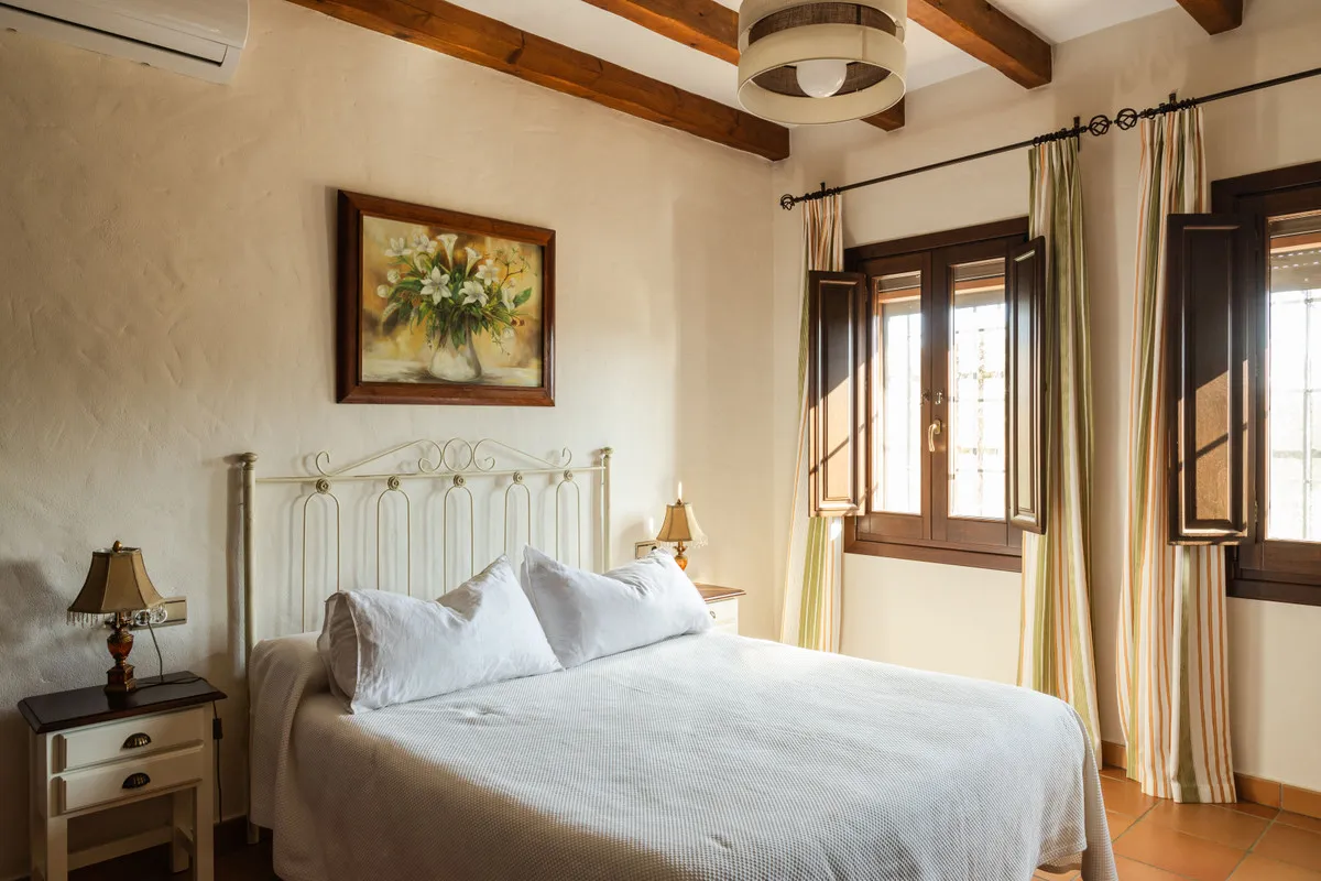 83037554-3260-4f89-b432-c6819c6abfd1