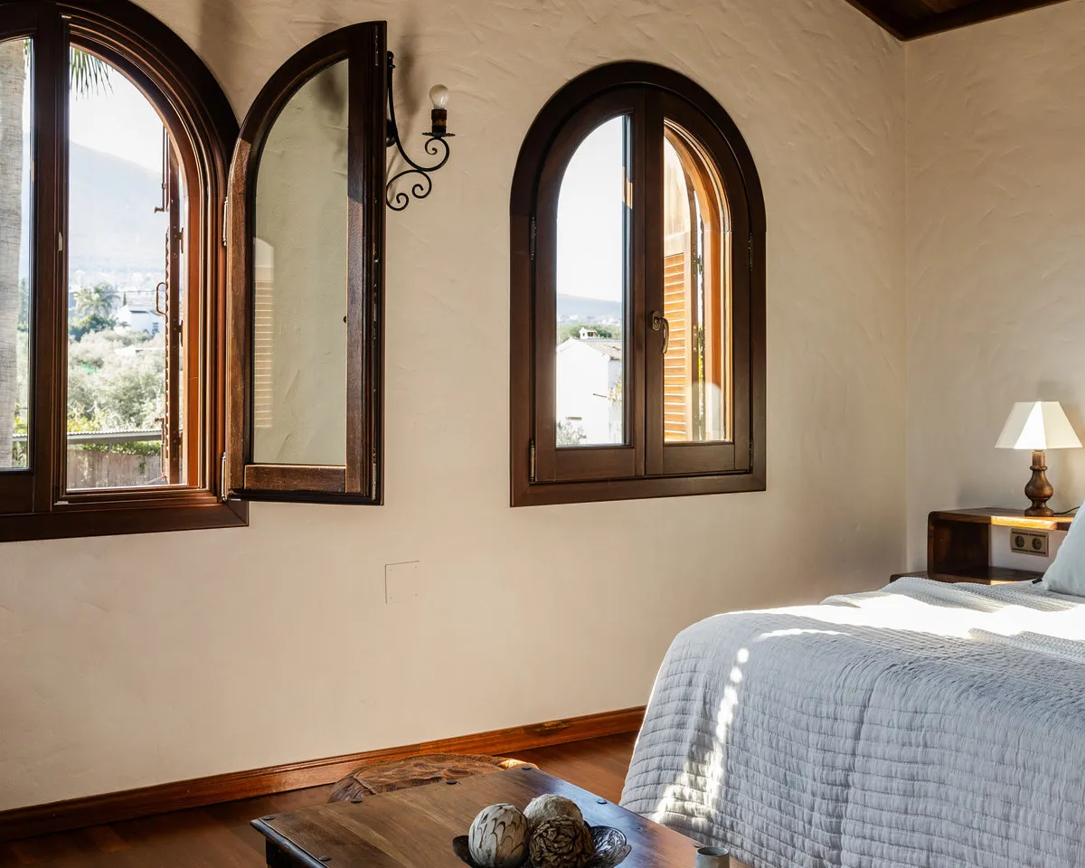 b1b28bee-77fc-46d5-bef4-8087f54ed398