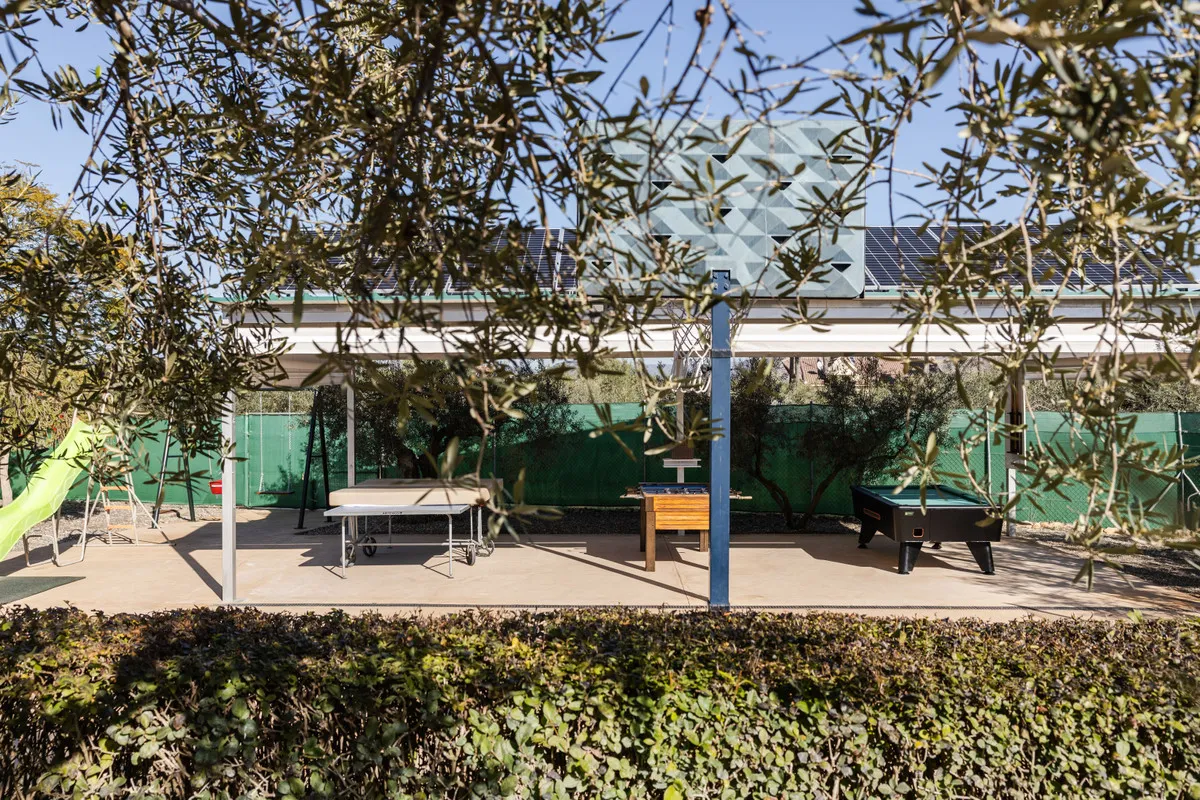 fb0faf5d-ffe0-440e-a2db-a539520d5fe8