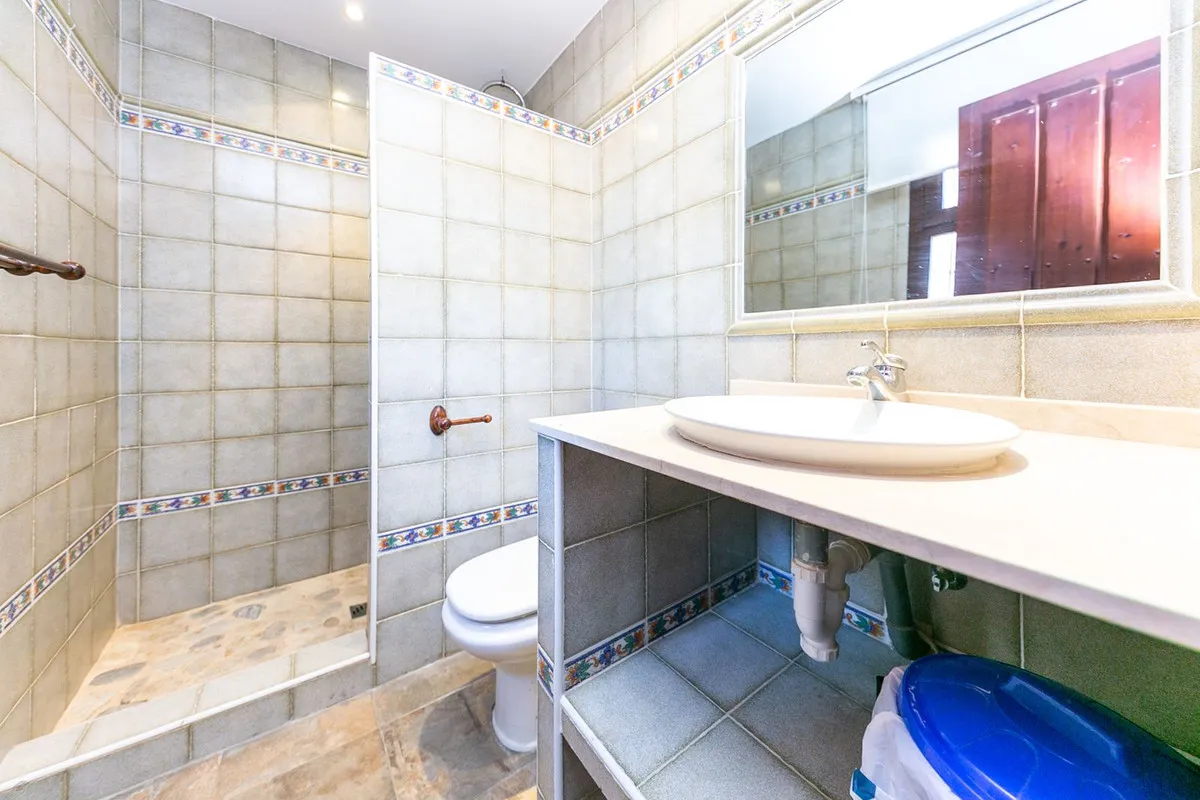 038858cf-000d-4758-81c5-b828a9b26029