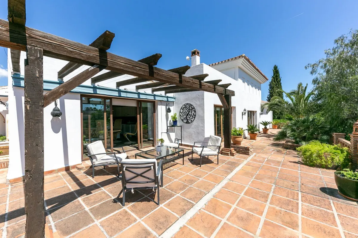 2c5394f7-6655-4170-abc8-c7da662fb2f4