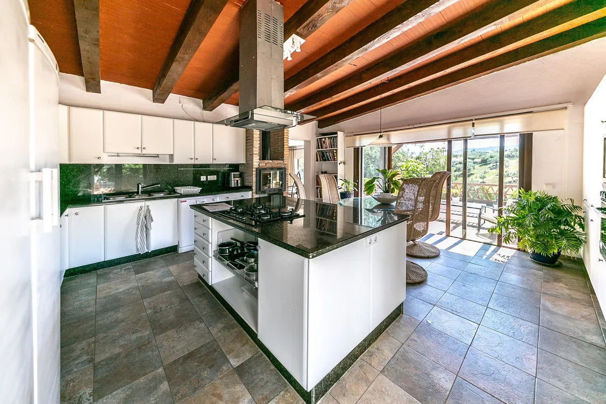 b38b1ba7-346c-4079-99f9-1aa1c60bfcce