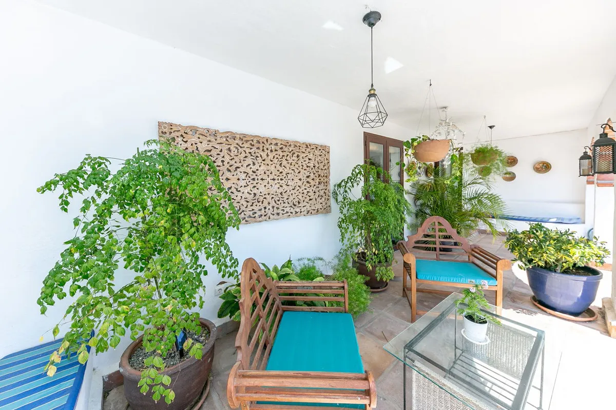 b4beb0ca-f5fc-4623-a42a-f0c25a8dd6b9