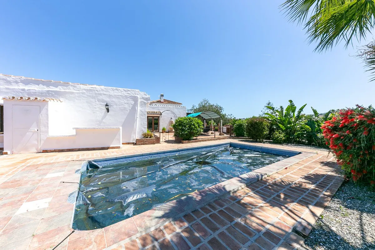 c574817f-c79e-4701-ac0b-465ab602624c