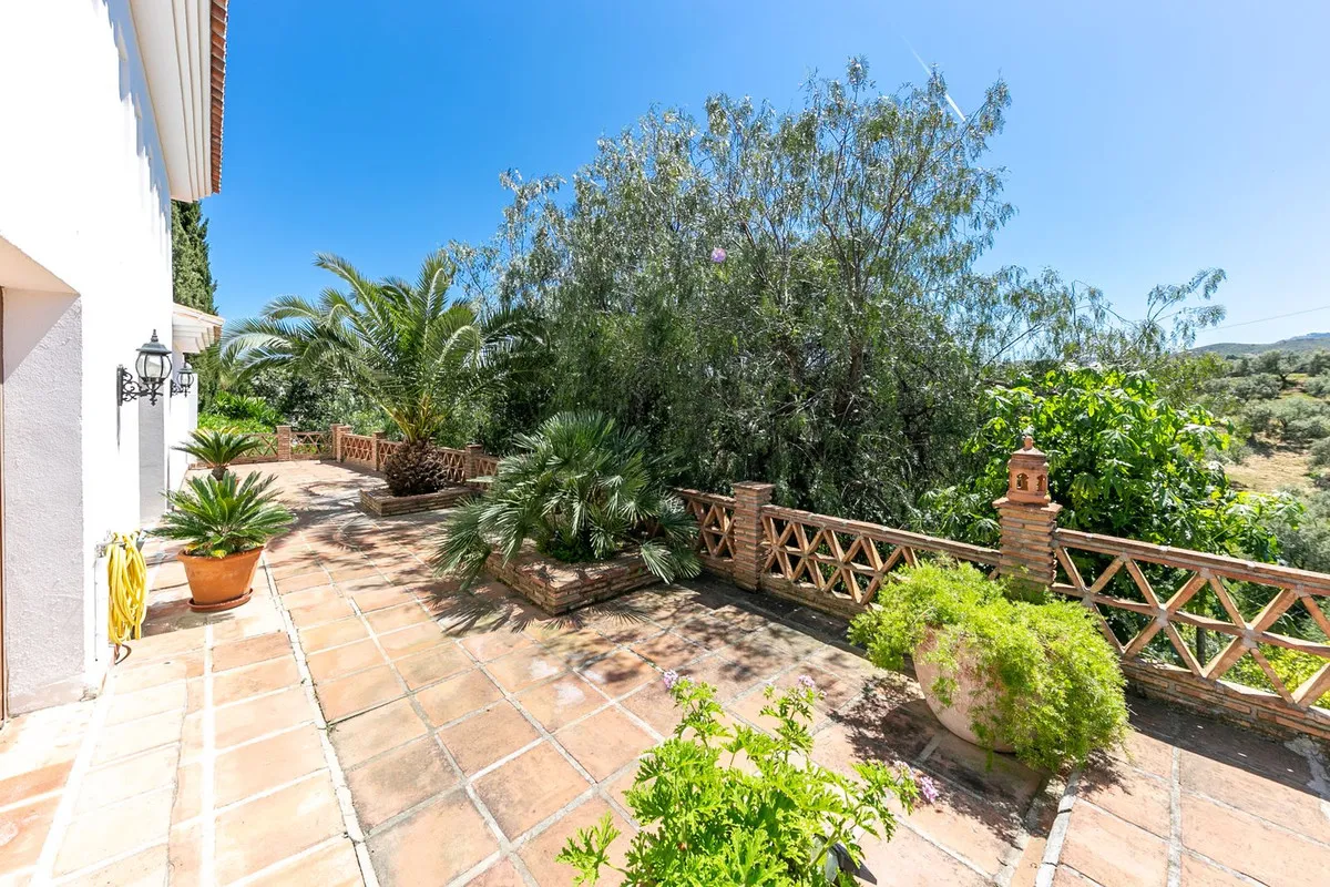 ca22d289-c268-4fa1-bc92-06f2496bb952