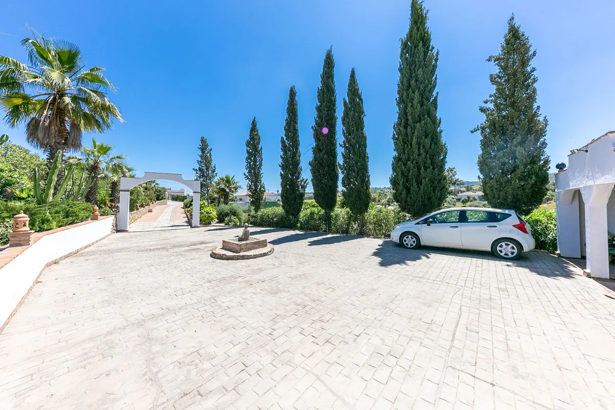 d23d94d5-2751-4e49-8b1c-e3570d8d1a1e