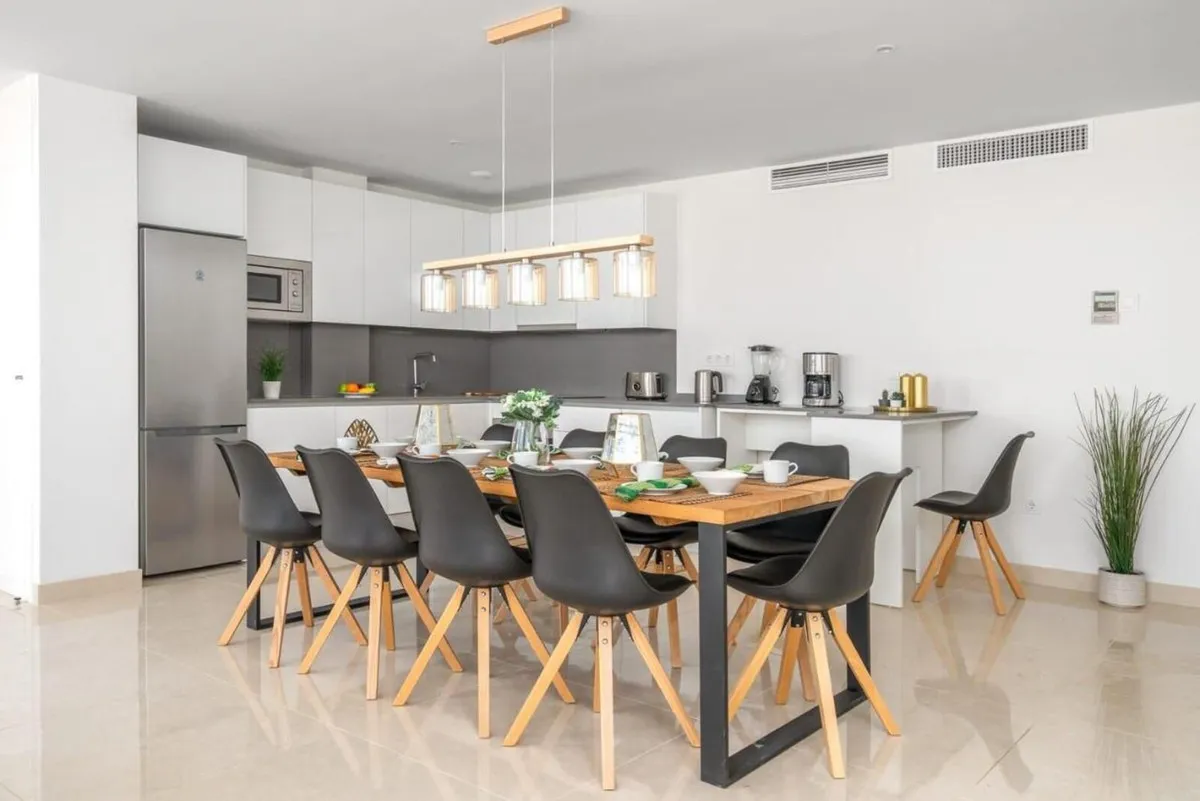 eabcd30c-9790-47d1-ade7-7e40b1f717cb