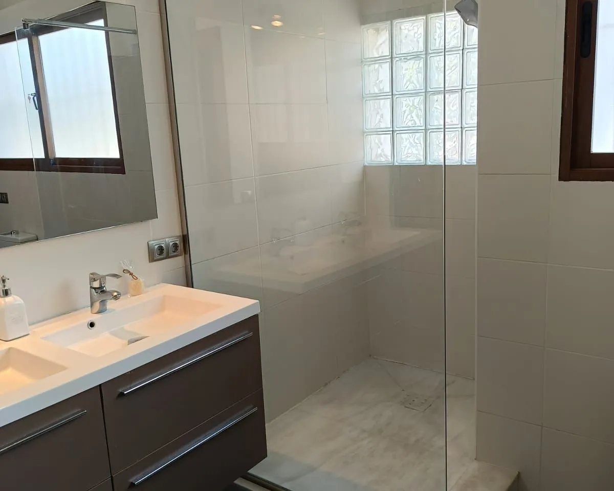 ebb20892-566e-44bb-9d63-e41ef5ac1dfb