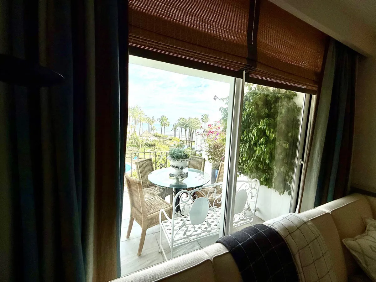 1d0d54af-b15b-4543-be7a-1f21321dd2d8