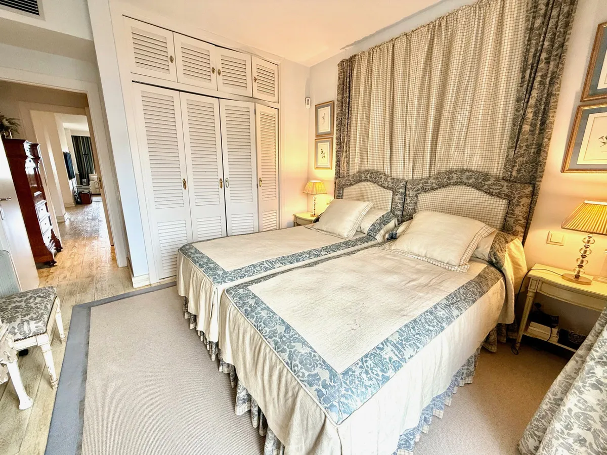 70aba2a7-58db-4b5f-ab2f-572f60807b2e