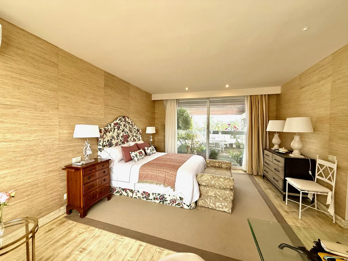 b3770719-e098-4480-b93e-d70a0732e3a3