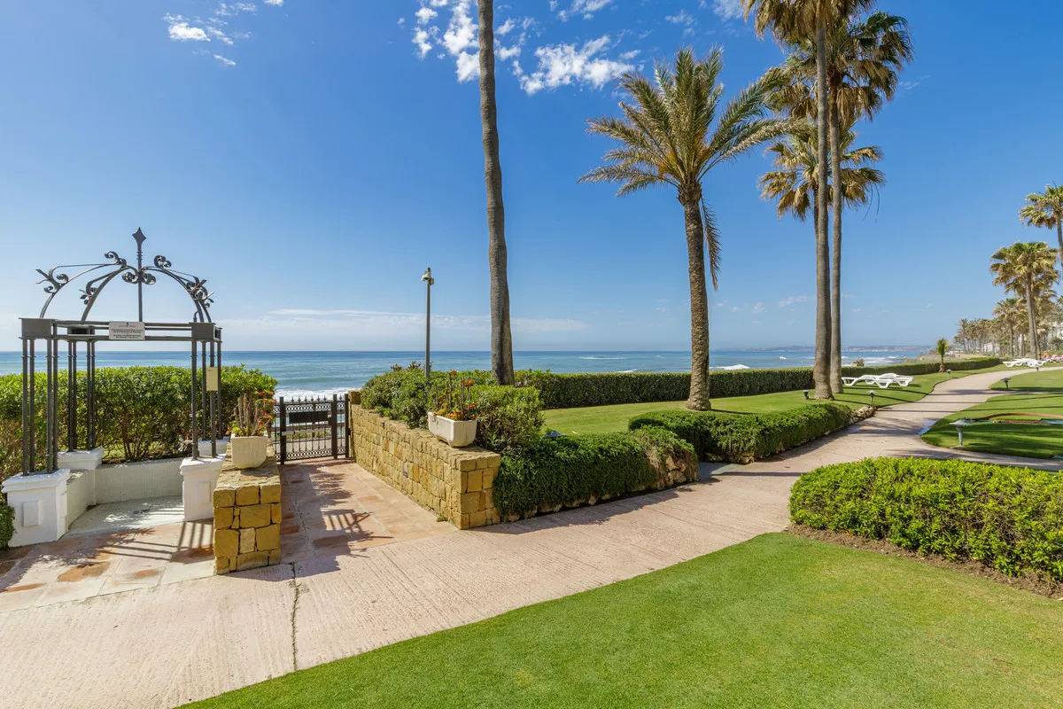 d95ecba6-d9f3-43c7-a27b-8cf4fd8041da