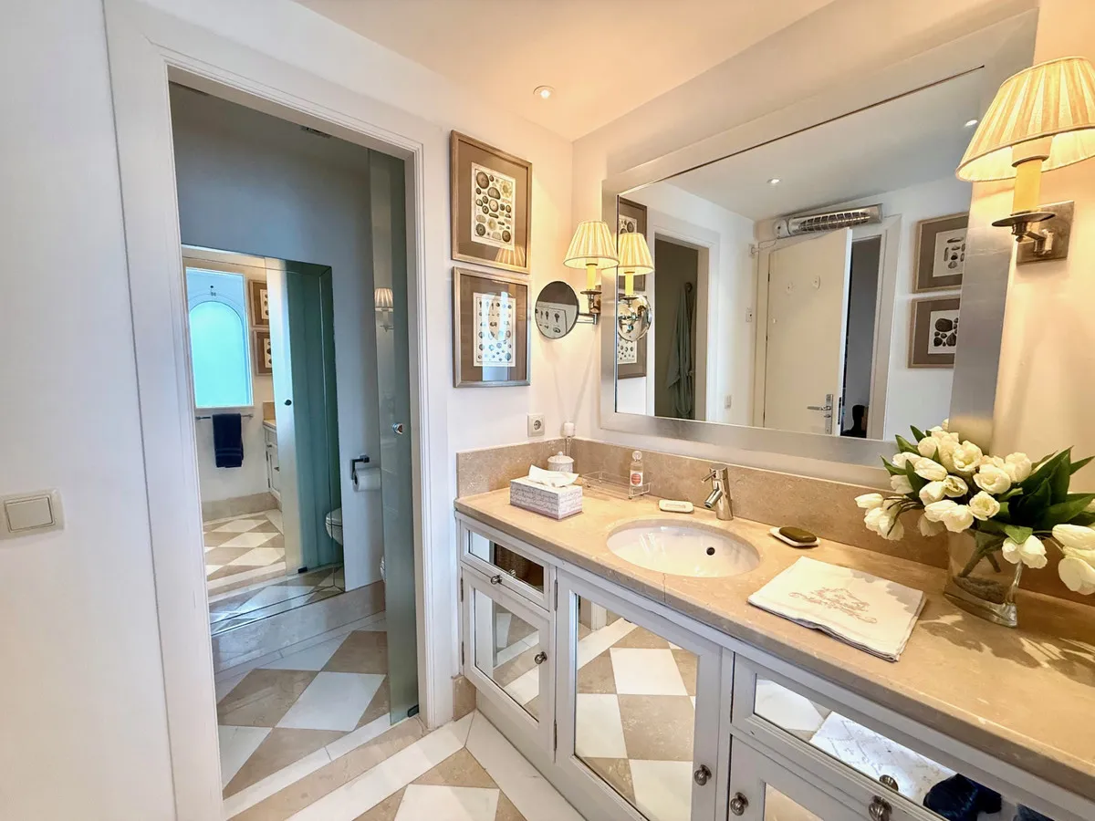 e6195b7d-ddc1-48ef-8ee3-b6bed854000f