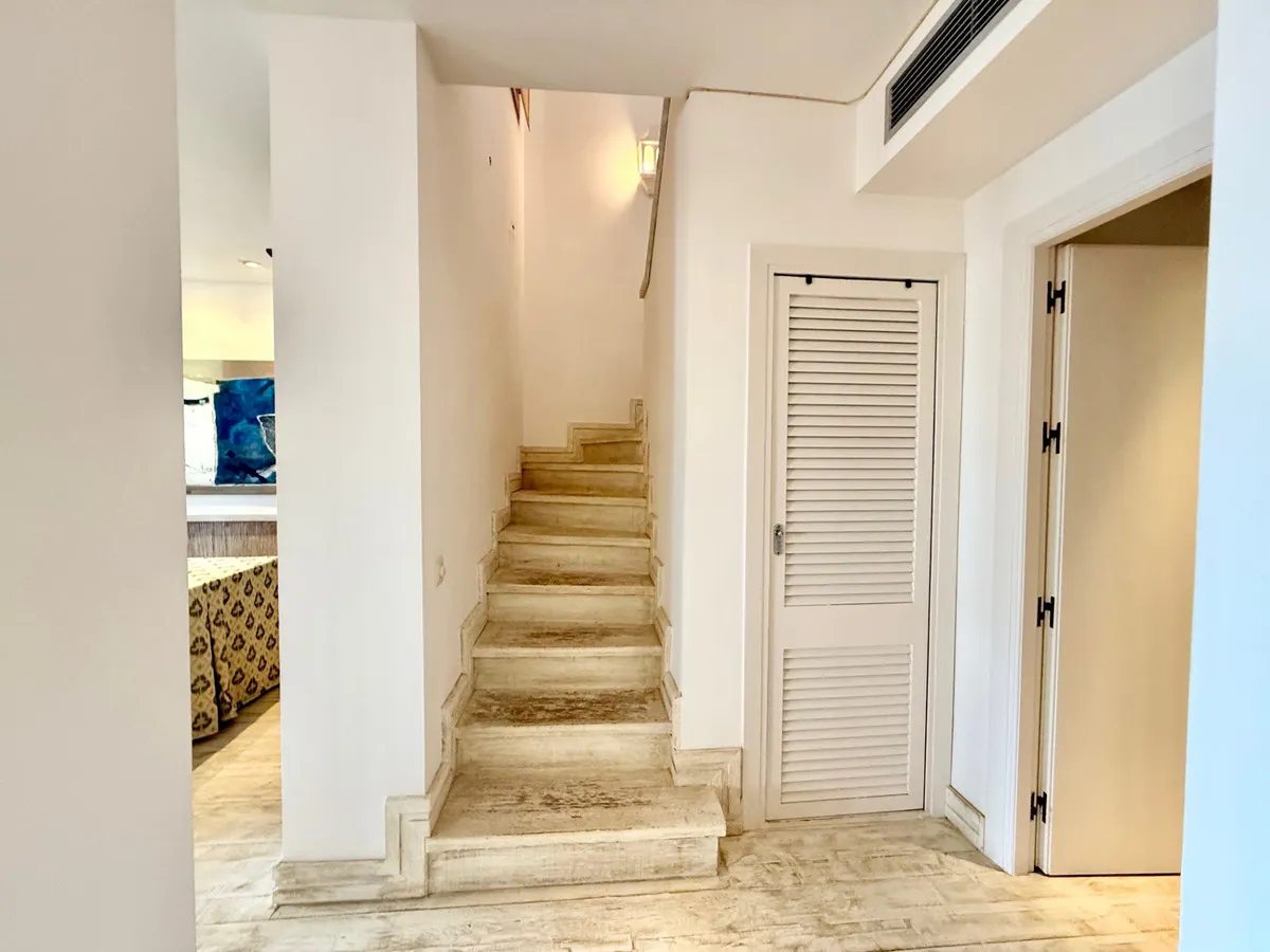 eb60b102-b093-48e4-bfb3-17806d85075e