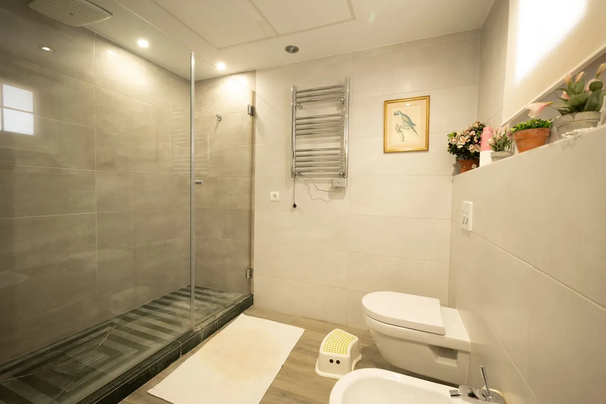 1b246635-8557-409e-a9c7-8671e4b256d3