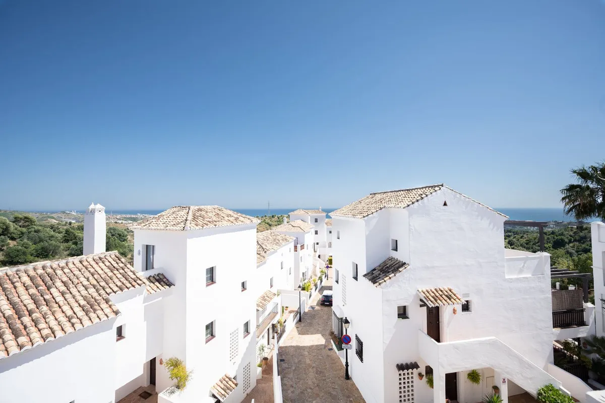 b8f2bc6d-514e-4b2b-a155-51977b4a11fa