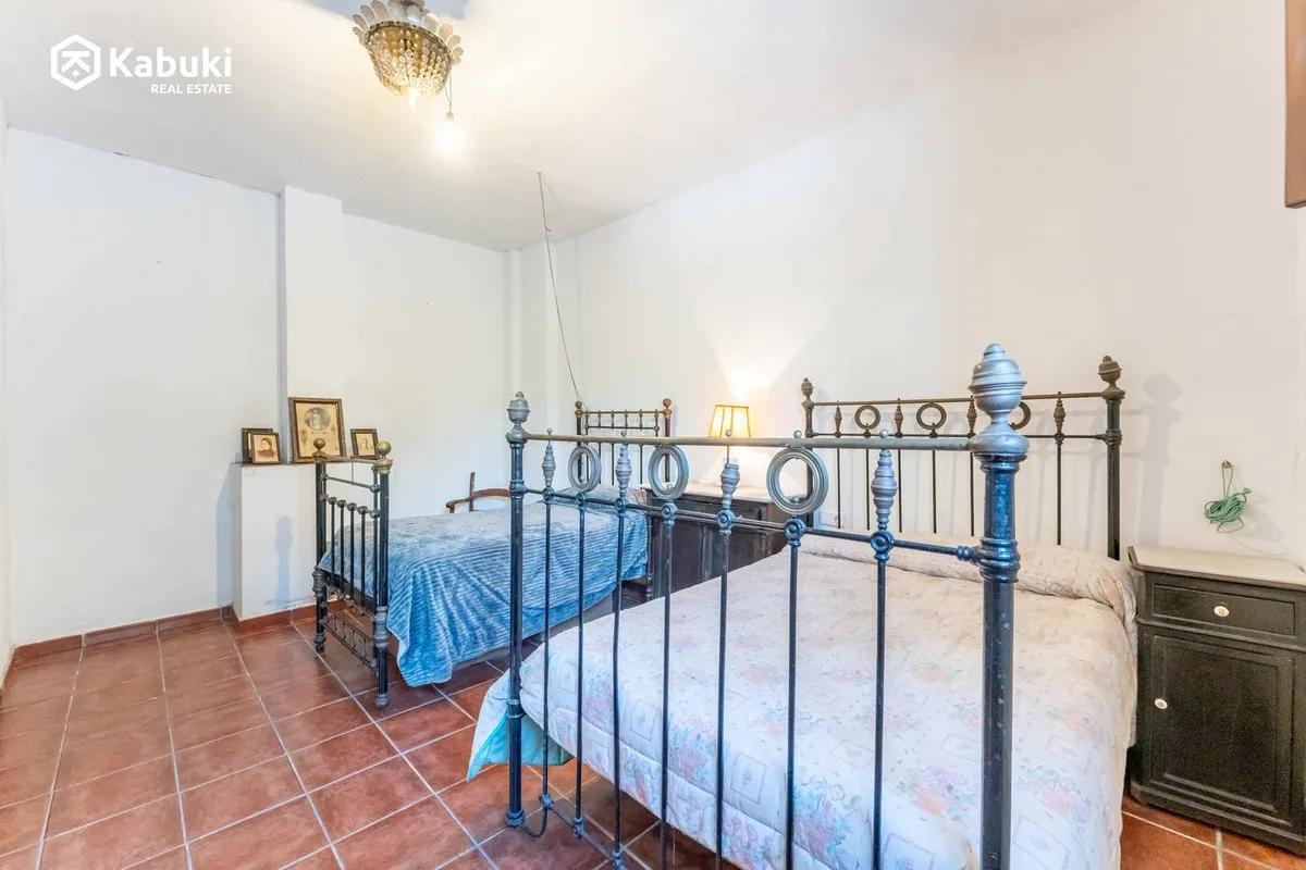 56738318-ab62-4ee0-8481-b381a2a92e9e