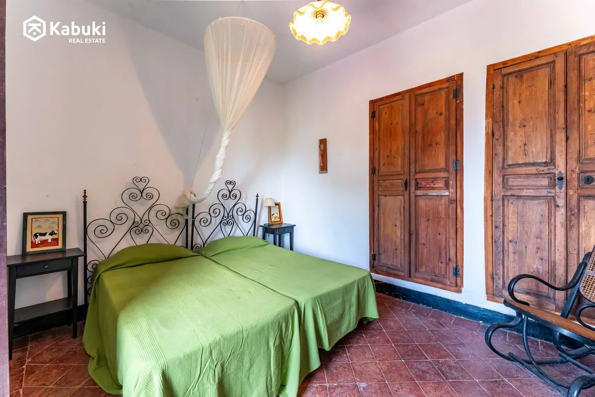 7f2e9b92-1601-40e1-b2d2-9ab5255d0290