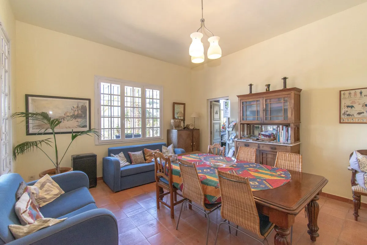 2ff818d7-1751-4df7-97b9-81f7cd65ff1f