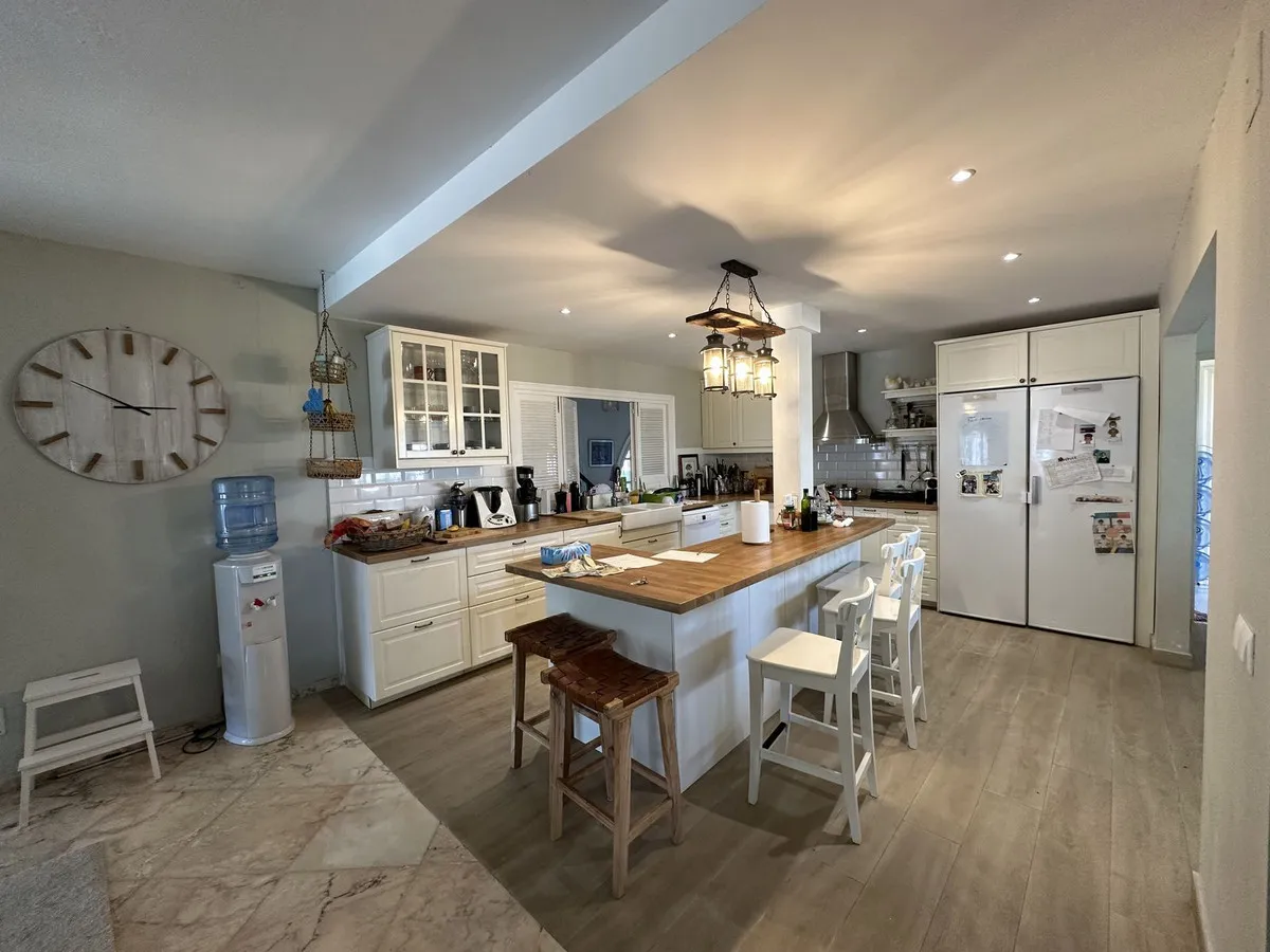 19266084-eeaf-417e-87c8-9cb727ea8b28