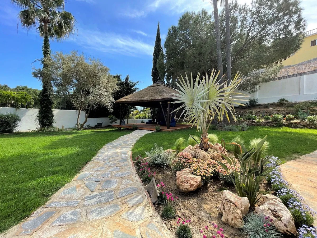 82f36bdb-ccda-4a3a-ab08-9ce67a26218c