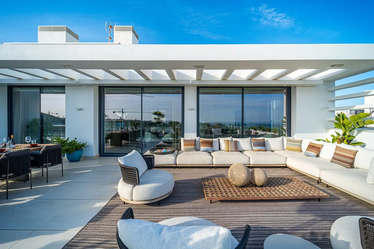 6169d46d-499e-43b6-851b-a64c9fcb8fff