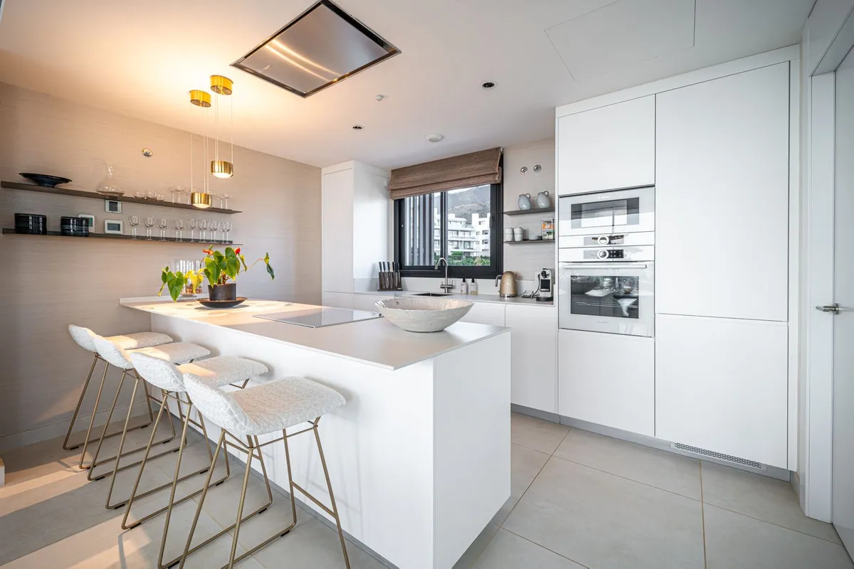 f5e15c19-bcbe-4d14-aa11-34ebf789e5f9