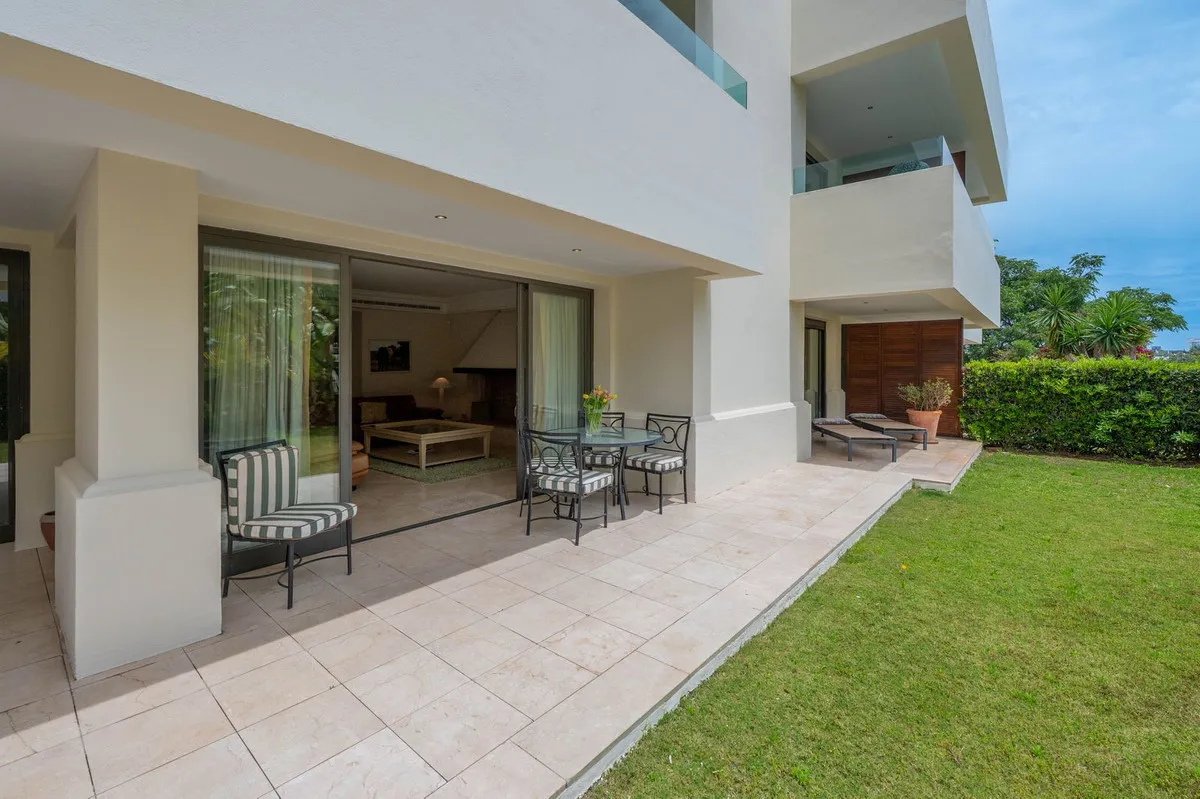 1ae2c2e1-6d30-4135-980e-aa6761d94973