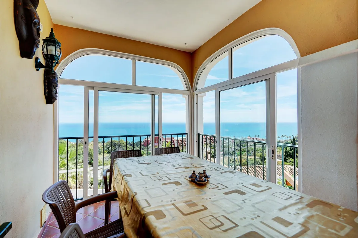 369fcccf-3fd1-45f8-ac56-23cf48a73f00