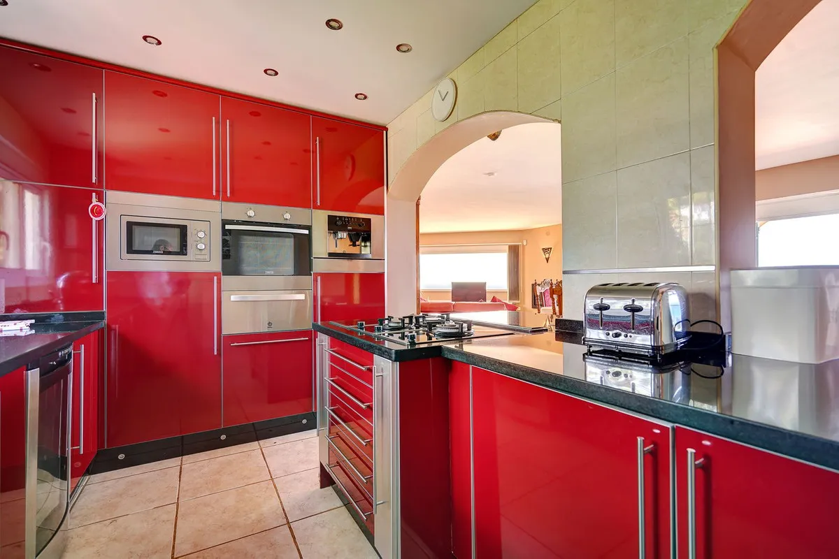 4a2c9956-dca5-4e1e-8064-e93ac67de9f5