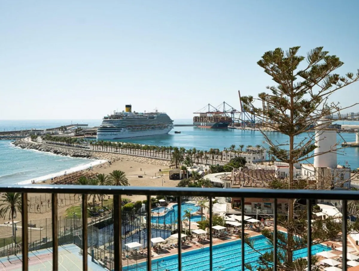 da4cb0a9-129f-4100-9c63-7c2c1e7c1797