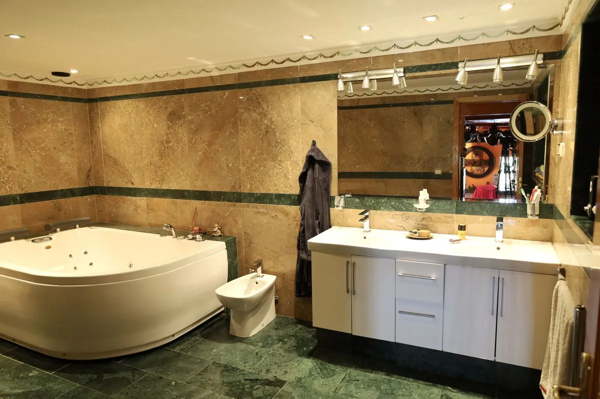 02651e86-bfb8-4b4d-9980-f3efca46769f